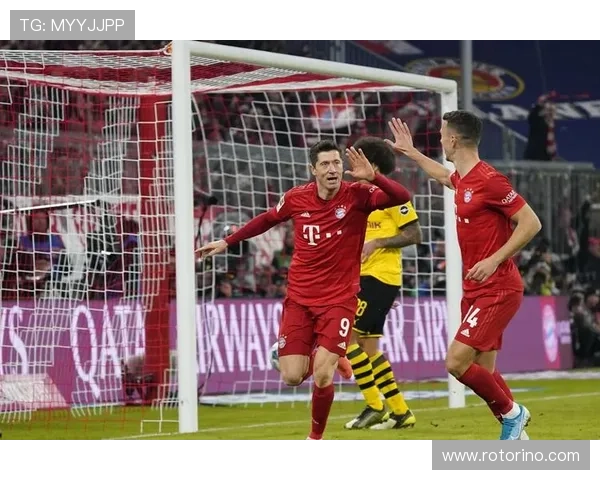 拜仁战术“大锅饭”风波,南大王攻击体系依赖莱万还是格纳布里? 拜仁战术“大锅饭”风波,南大王攻击体系依赖莱万还是格纳布里?